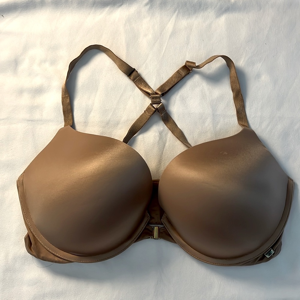 Victoria’s Secret 36-D Very Sexy push-up padded bra. Front closure, racer back.